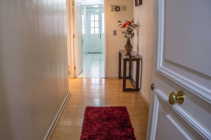 Room 13 of 23