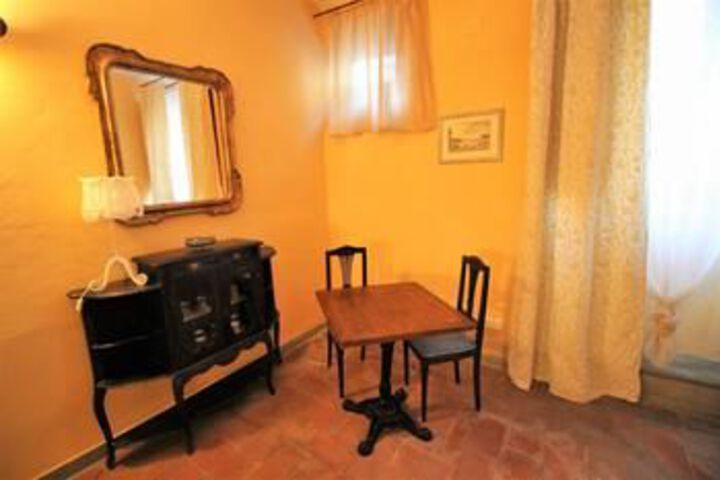 Room 14 of 17