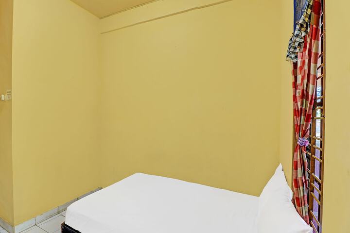 Room 11 of 30