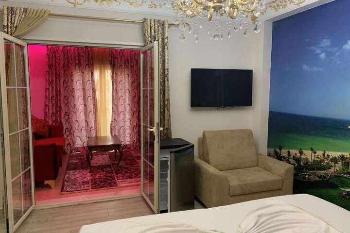Room 6 of 41