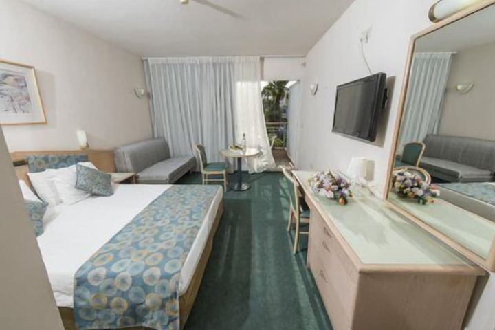 Room 22 of 52