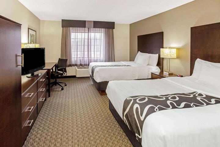 1 Double Bed Mobility Accessible (2 of 5)