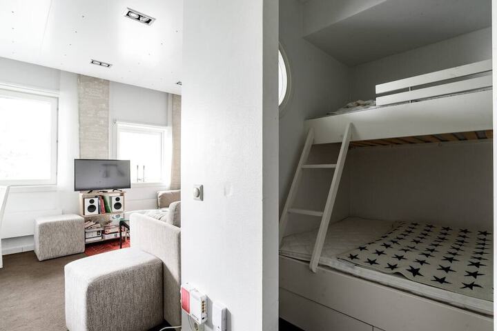 Room 307 of 865