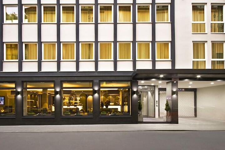 Hotel 43 of 43