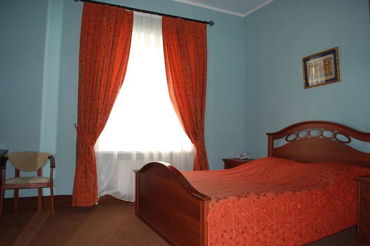 Room 14 of 50