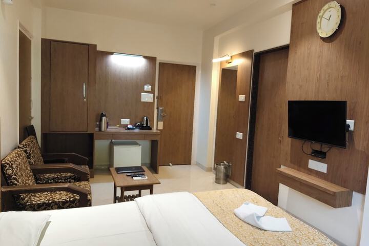 Room 13 of 46