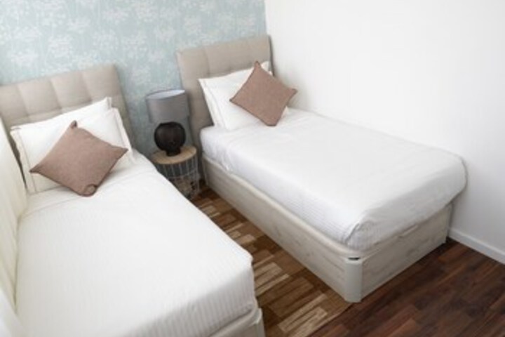 Room 46 of 74
