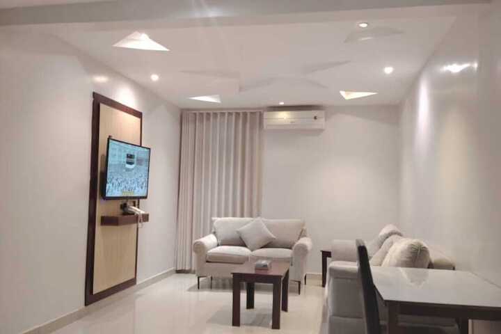 Room 17 of 31