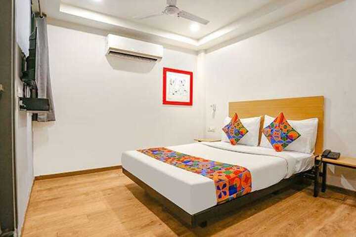 Room 19 of 37