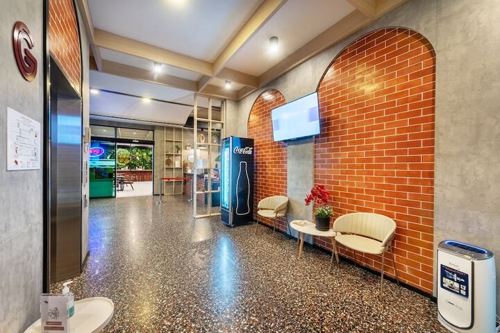 Hotel Interior 17 of 126