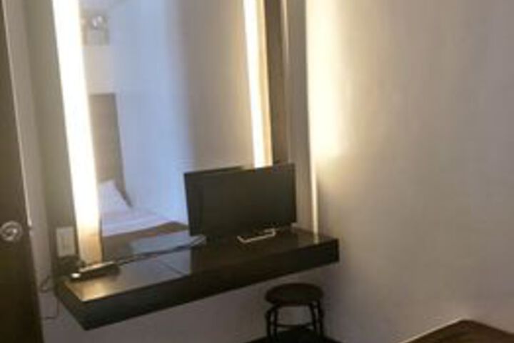 Room 7 of 20