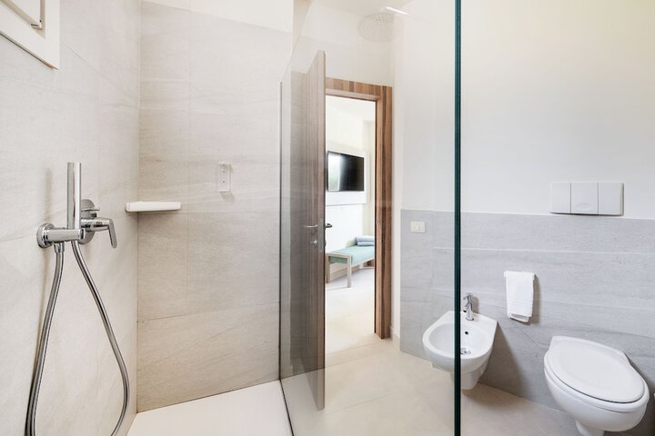 Clean Restrooms