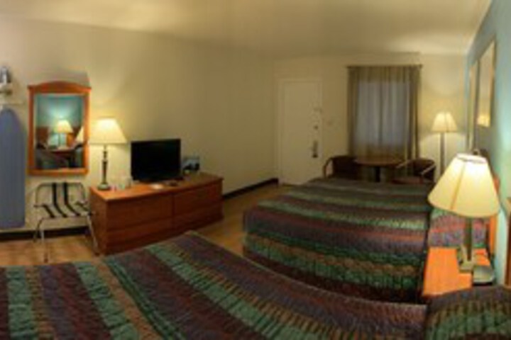Room 24 of 25