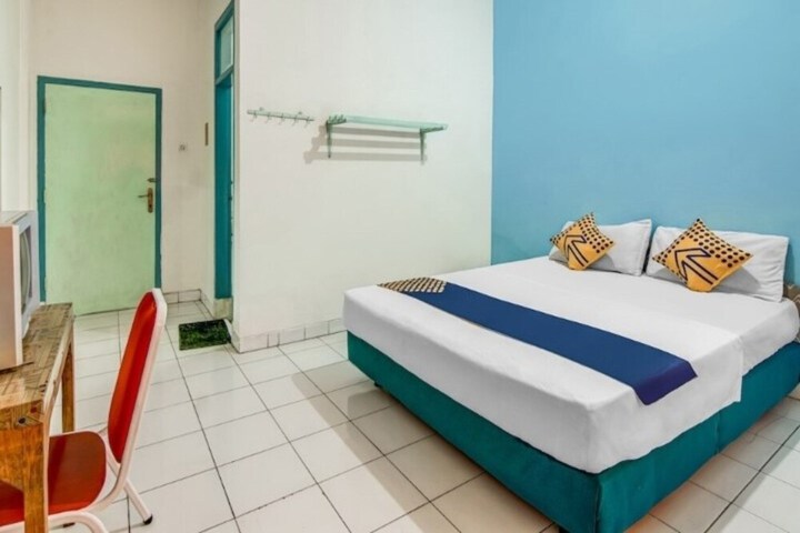 Room 3 of 9