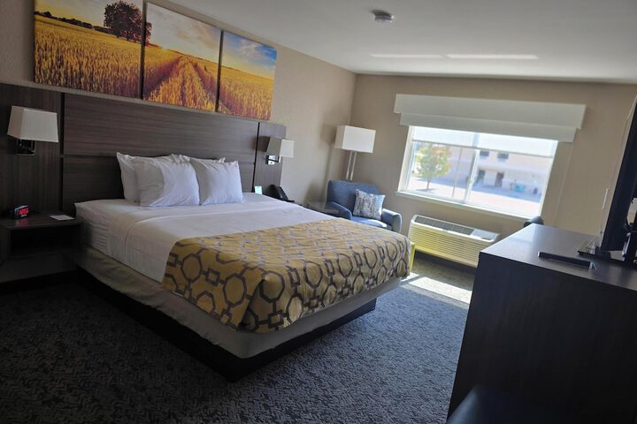 Room 13 of 65