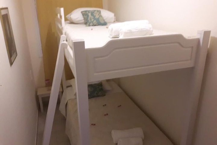Room 18 of 43