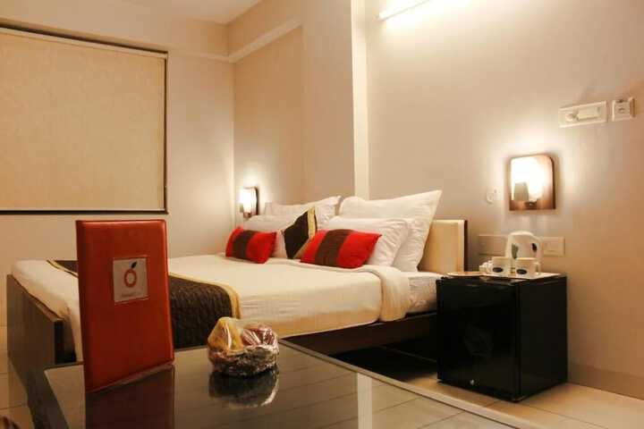Room 17 of 38