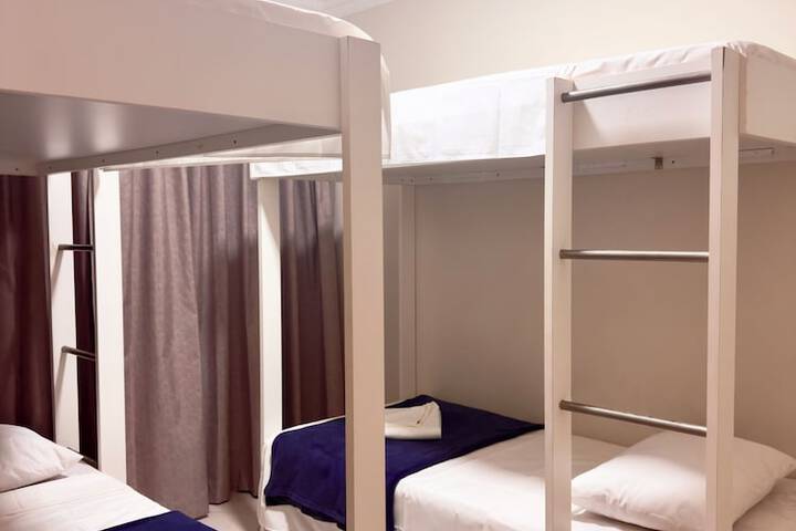 Room 14 of 34