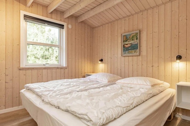 Room 3 of 14