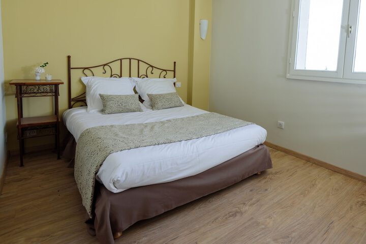 Room 16 of 70