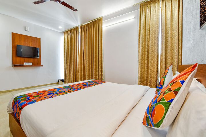Room 15 of 39