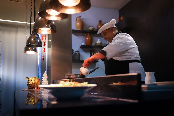 Dining 130 of 165