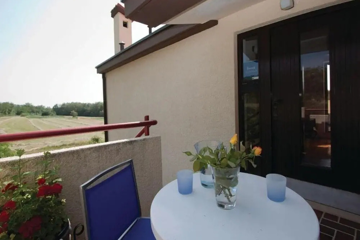 Terrace/Patio 6 of 11