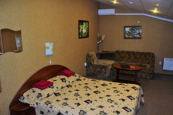 Room 11 of 46