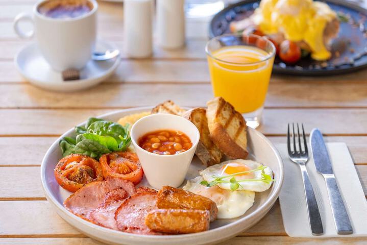 Dining Photos