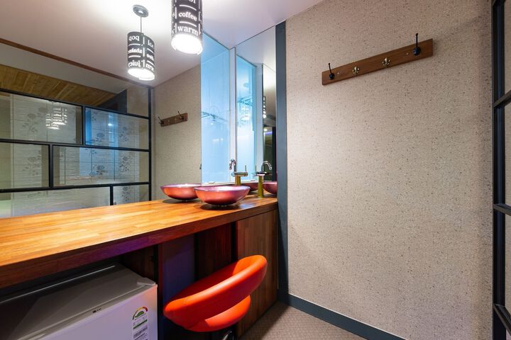 Room 49 of 50