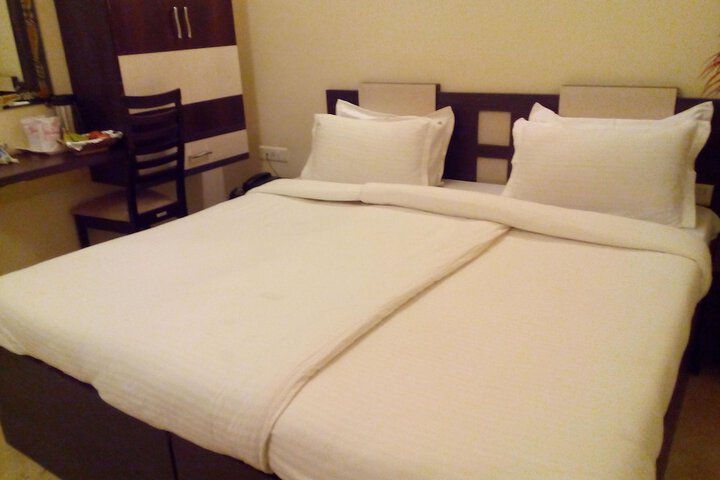 Room 9 of 57