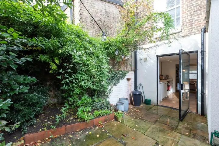 Beautiful 2 Bedroom Townhouse With Garden in Kentish Town