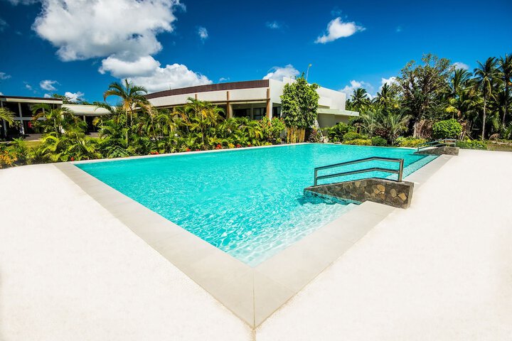 Pool 33 of 58