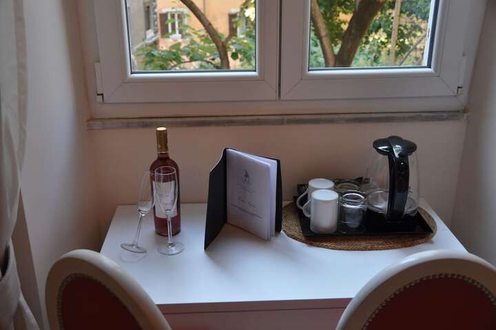 Room amenity