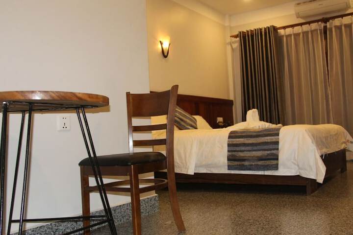Room 9 of 21