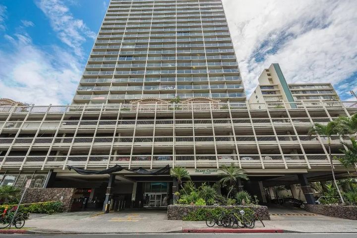 Exterior of 445 Seaside Ave #2703