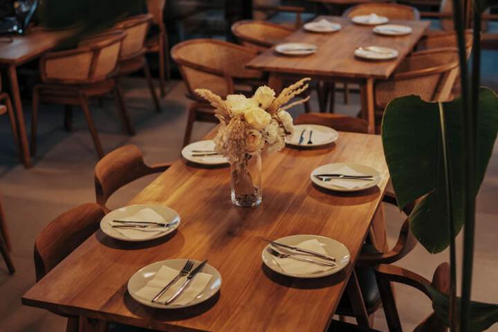Dining 61 of 70