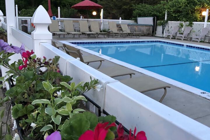 Pool 42 of 61