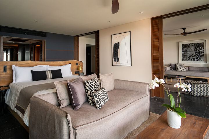 Room 15 of 134