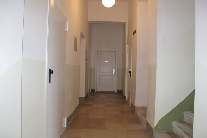 Ballroom/Hall 18 of 24