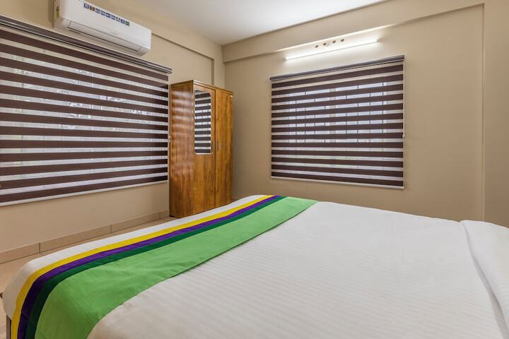 Room 10 of 34