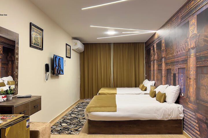 Room 37 of 80