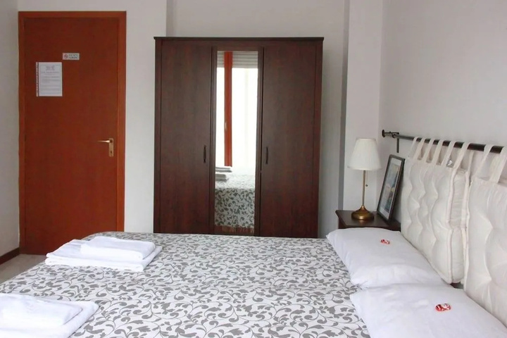 Room 7 of 15