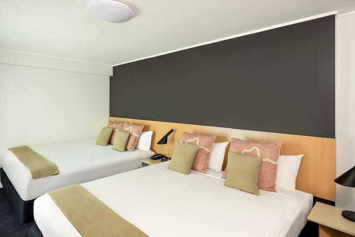 Room 13 of 48