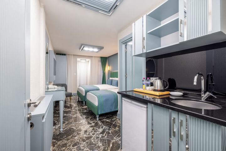 Room 37 of 107