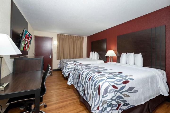Superior 2 Queen Beds (5 of 8)