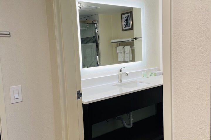 Room 54 of 72