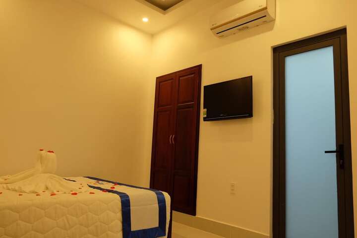 Room 5 of 21