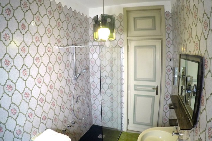 Room 20 of 20