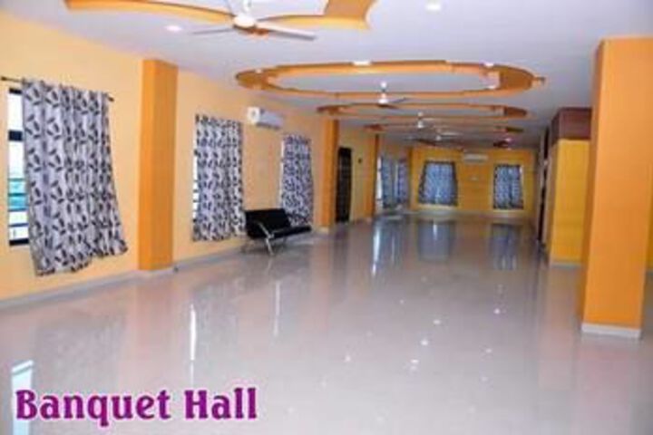Ballroom/Hall 3 of 14